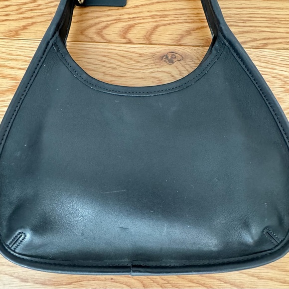 Vintage Coach Ergo Mini Satchel
9027 in Black Leather - Picture 9 of 11